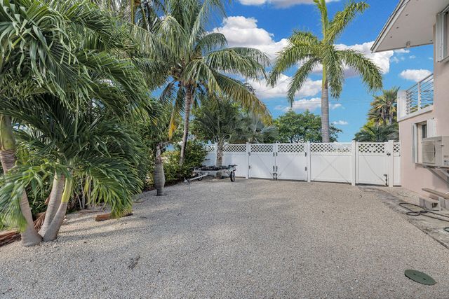 1850 Manor Lane, Marathon, FL 33050