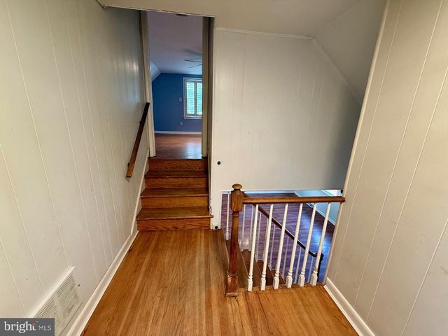 380 ERIE AVE, Carneys Point, NJ 08069