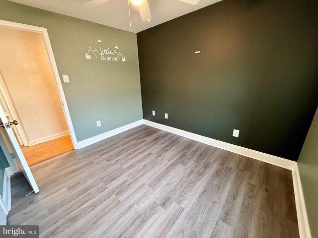 380 ERIE AVE, Carneys Point, NJ 08069