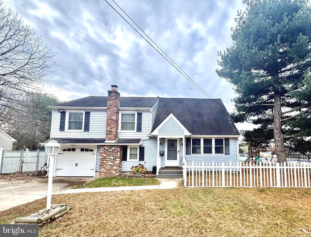 380 ERIE AVE, Carneys Point, NJ 08069