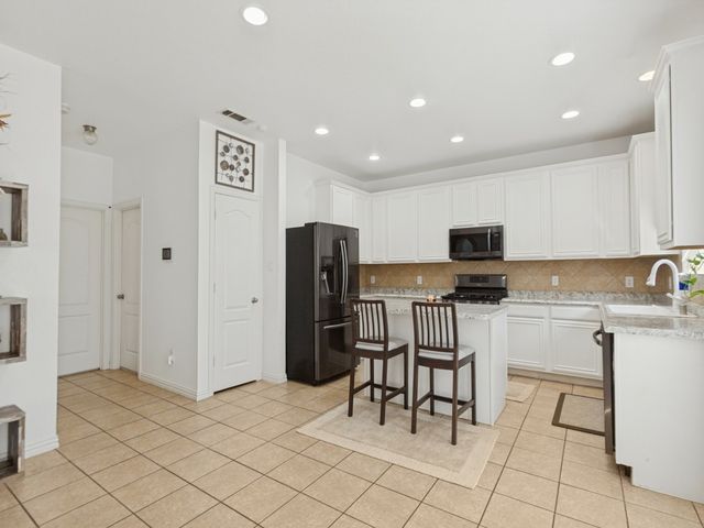 810 Grove Drive, Garland, TX 75040