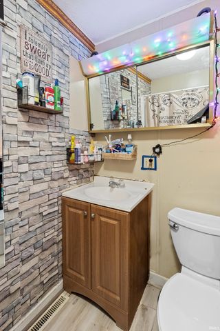 605 N Huntington Street, Syracuse, IN 46567