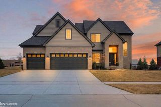 51624 Creek View Drive, Chesterfield Twp, MI 48051