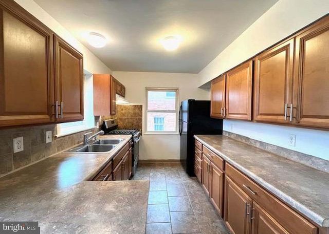 6212 CARTERS LN, Riverdale, MD 20737