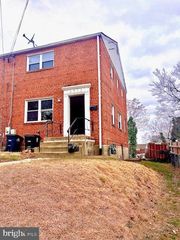 6212 CARTERS LN, Riverdale, MD 20737