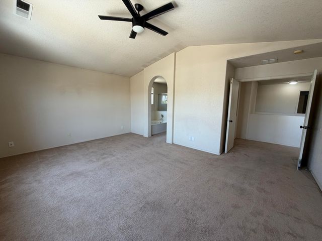 1320 Amole Drive SW, Albuquerque, NM 87121