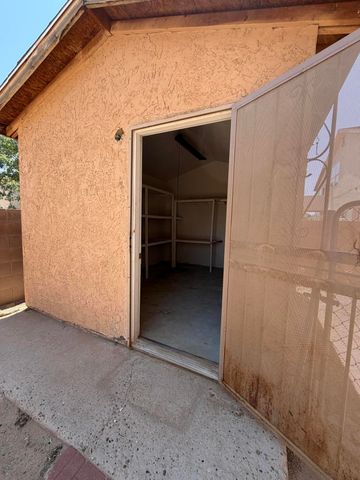 1320 Amole Drive SW, Albuquerque, NM 87121
