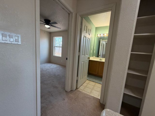 1320 Amole Drive SW, Albuquerque, NM 87121