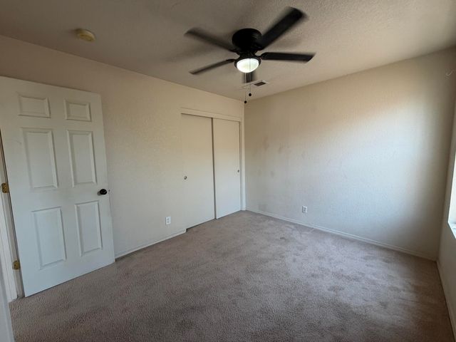 1320 Amole Drive SW, Albuquerque, NM 87121