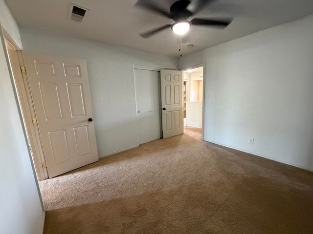 1320 Amole Drive SW, Albuquerque, NM 87121