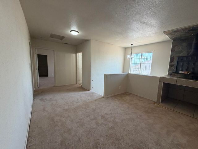 1320 Amole Drive SW, Albuquerque, NM 87121