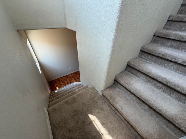 1320 Amole Drive SW, Albuquerque, NM 87121