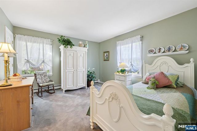 2 Crocker Mansion Drive, Mahwah, NJ 07430