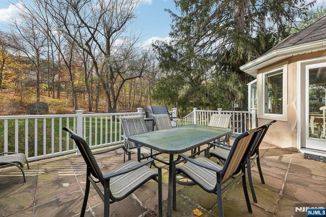 2 Crocker Mansion Drive, Mahwah, NJ 07430