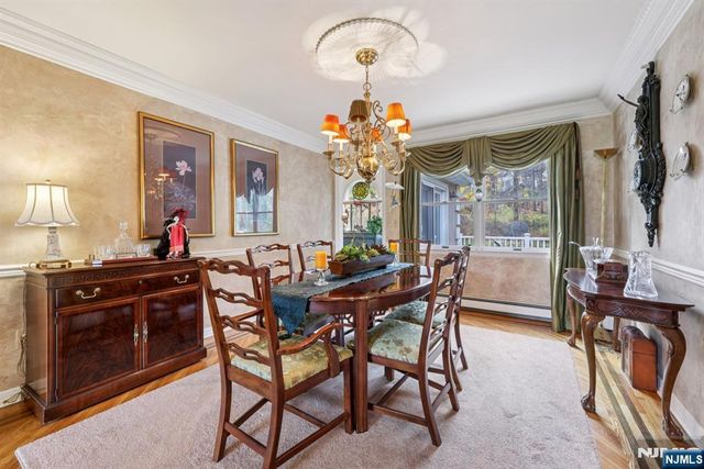 2 Crocker Mansion Drive, Mahwah, NJ 07430