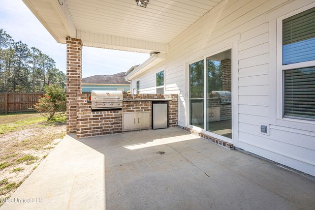 104 Westwind Court, Ocean Springs, MS 39564