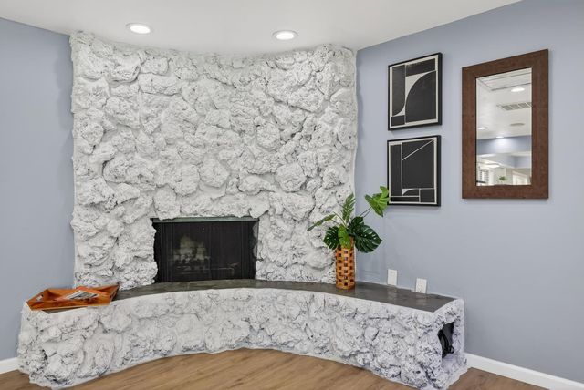 7171 Westmoreland Way, Sacramento, CA 95831