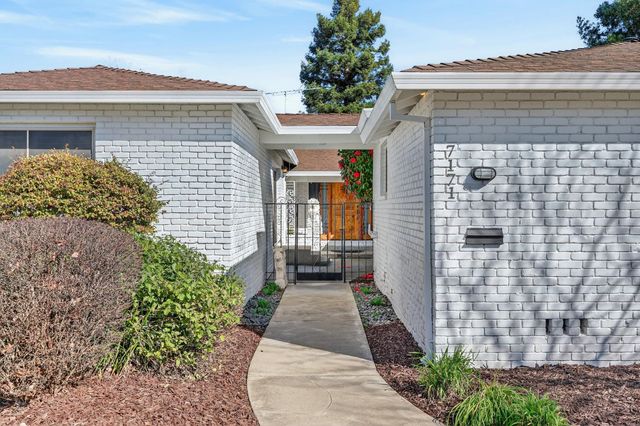 7171 Westmoreland Way, Sacramento, CA 95831