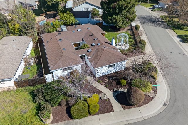 7171 Westmoreland Way, Sacramento, CA 95831