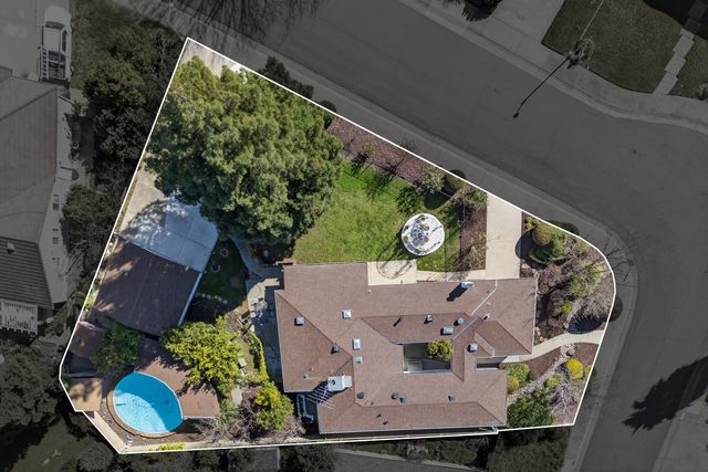 7171 Westmoreland Way, Sacramento, CA 95831