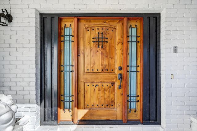 7171 Westmoreland Way, Sacramento, CA 95831