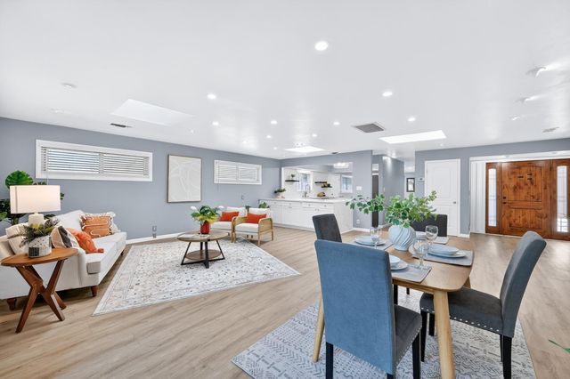 7171 Westmoreland Way, Sacramento, CA 95831