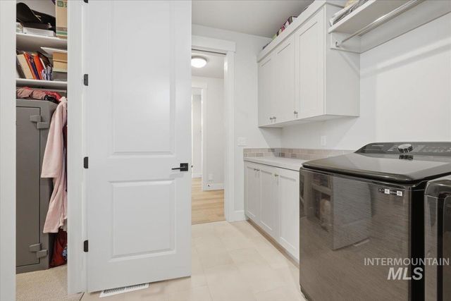 1711 E Spire St, Meridian, ID 83642