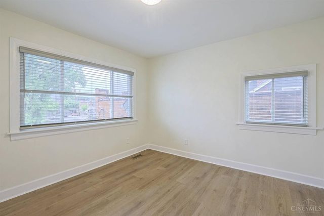 2956 Henshaw Avenue, Cincinnati, OH 45225