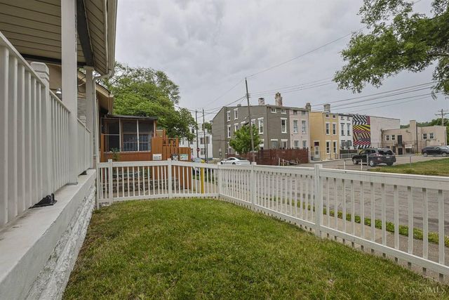2956 Henshaw Avenue, Cincinnati, OH 45225