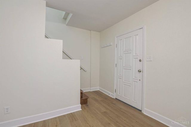 2956 Henshaw Avenue, Cincinnati, OH 45225