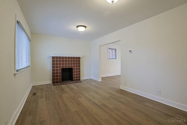 2956 Henshaw Avenue, Cincinnati, OH 45225