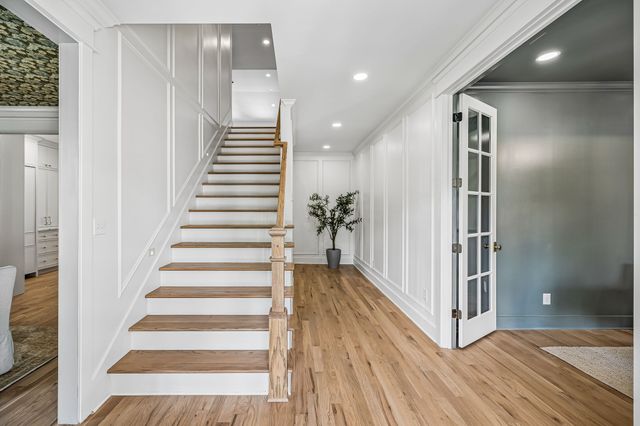 1320 Sweetbriar Ave, Nashville, TN 37212