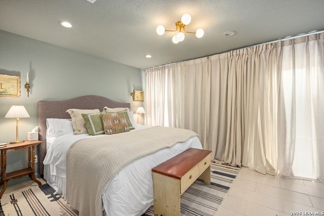 121 Simpson Rd, Comfort, TX 78013