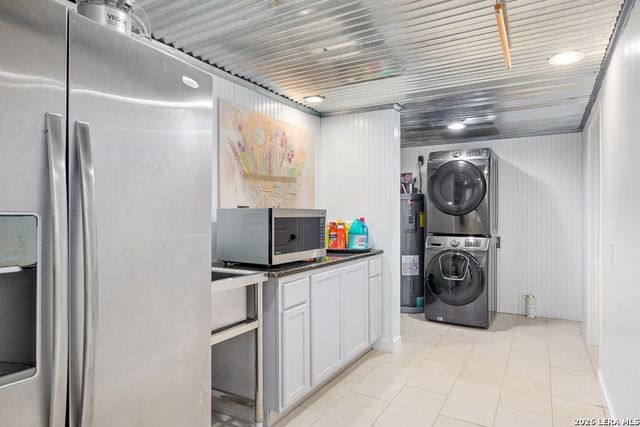 121 Simpson Rd, Comfort, TX 78013