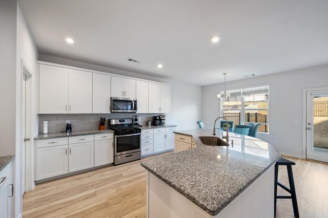 4229 Magnolia Farms Dr, Hermitage, TN 37076