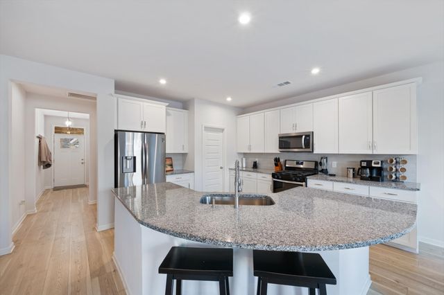 4229 Magnolia Farms Dr, Hermitage, TN 37076