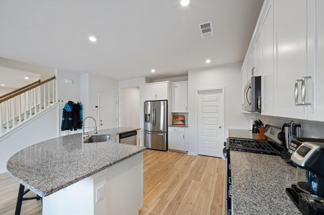 4229 Magnolia Farms Dr, Hermitage, TN 37076