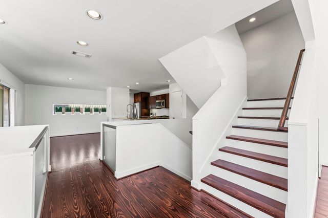 3012 Commerce Street, Houston, TX 77003