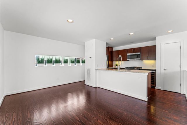3012 Commerce Street, Houston, TX 77003