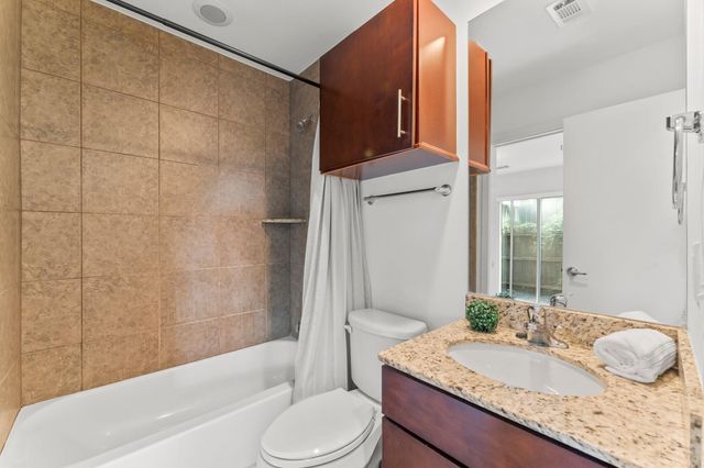 3012 Commerce Street, Houston, TX 77003