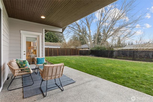 271 N Scotland Drive, Camano Island, WA 98282