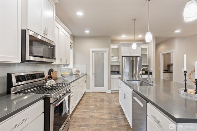 271 N Scotland Drive, Camano Island, WA 98282