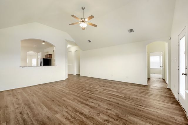 900 Cheryl Street, Crowley, TX 76036