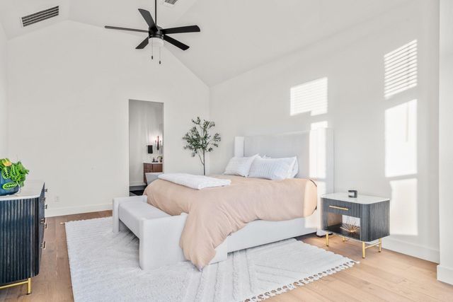511 Irvine CIR, Liberty Hill, TX 78642