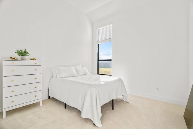 511 Irvine CIR, Liberty Hill, TX 78642