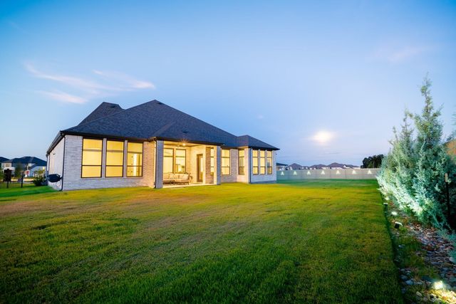 511 Irvine CIR, Liberty Hill, TX 78642