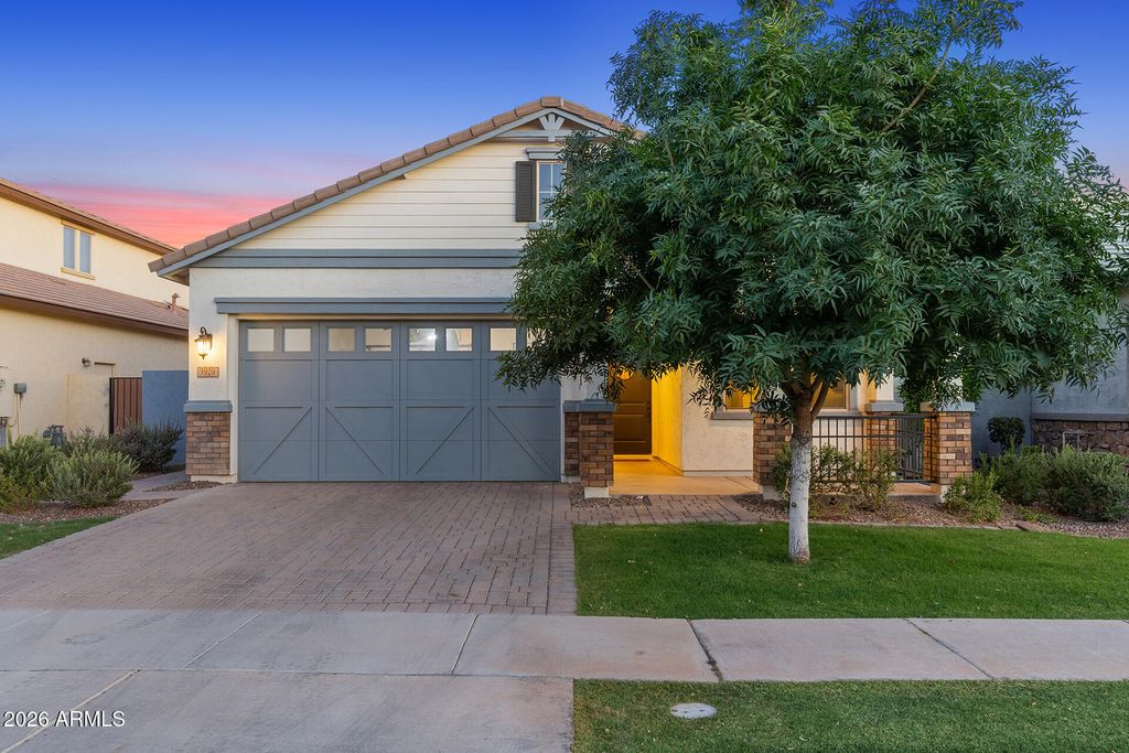 3929 E APPALOOSA Road, Gilbert, AZ 85296 — exterior