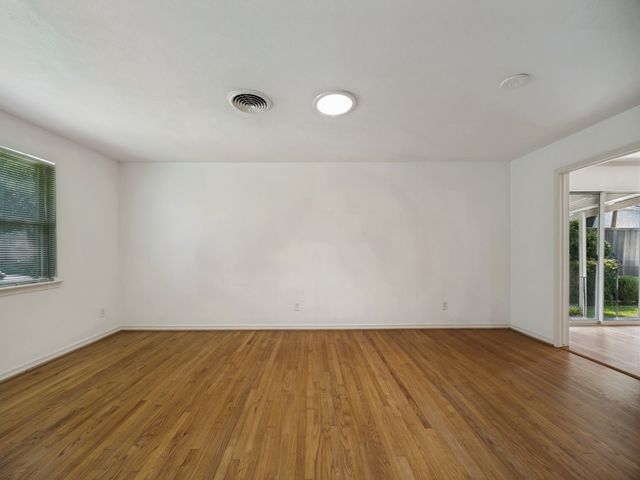 8426 Swift Avenue, Dallas, TX 75228