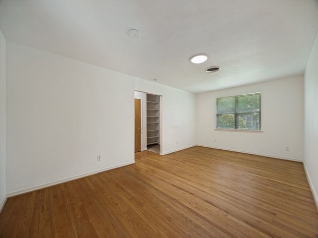 8426 Swift Avenue, Dallas, TX 75228