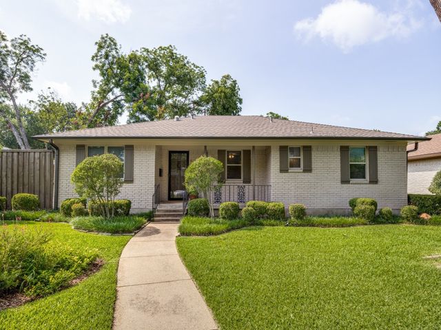 8426 Swift Avenue, Dallas, TX 75228